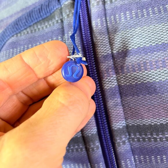 Lululemon Size 6 Full Zip Hooded Jacket Striped Fleece Lined *Flaws - Picture 4 of 14